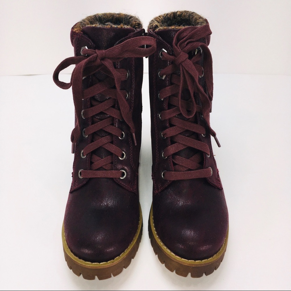 Carlos Santana Gibson Wine Women's Ankle Boot - Picture 2 of 12